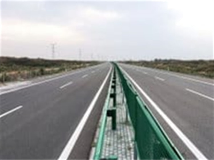 波形護欄板適合應用在什么道路上<div   id=