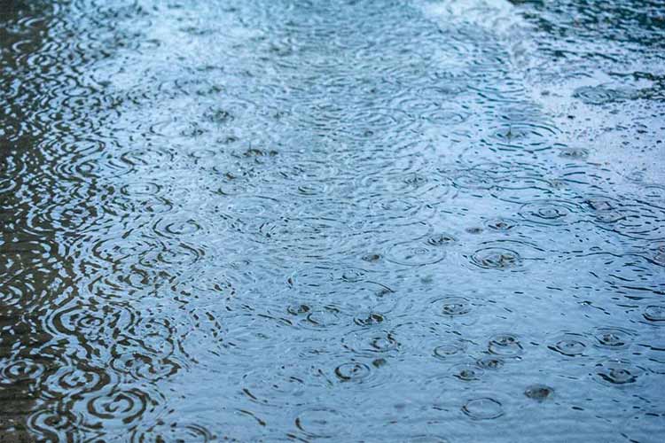 雨季來襲，如何對破碎篩分設備進行保養(yǎng)？